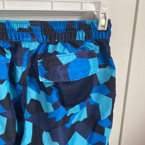 The North Face boys swimwear size L(14-16), multi blue in color - Picture 7 of 8